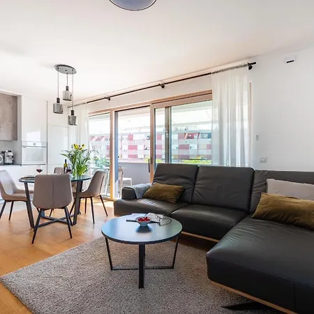 D-apartment - With Garage And Balcony Lejlighed Zadar