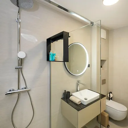 Apartman D-apartment - With Garage And Balcony