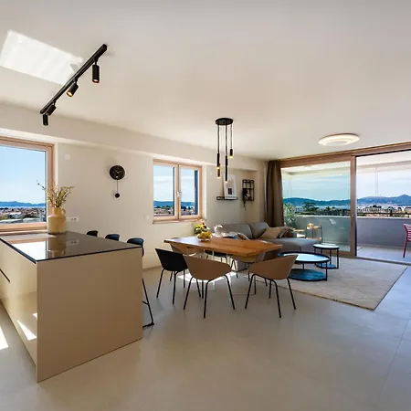 D-apartment - With Garage And Balcony * Zadar