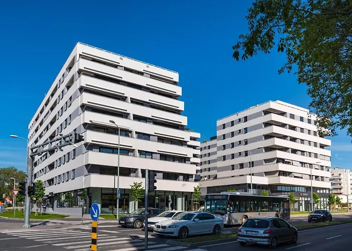 D-apartment - With Garage And Balcony Zadar