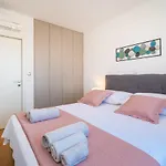 Lägenhet D-apartment - With Garage And Balcony Zadar