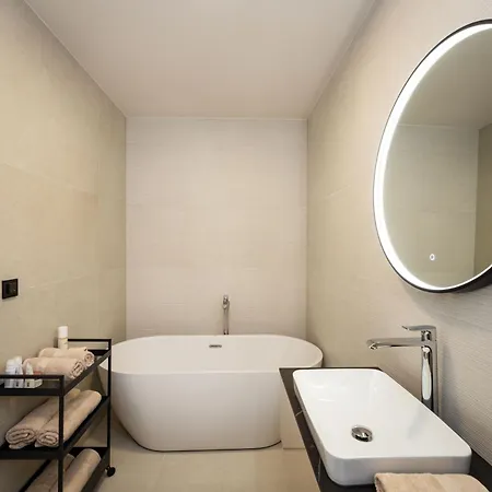 D-apartment - With Garage And Balcony Zara