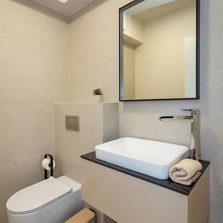 D-apartment - With Garage And Balcony Lägenhet