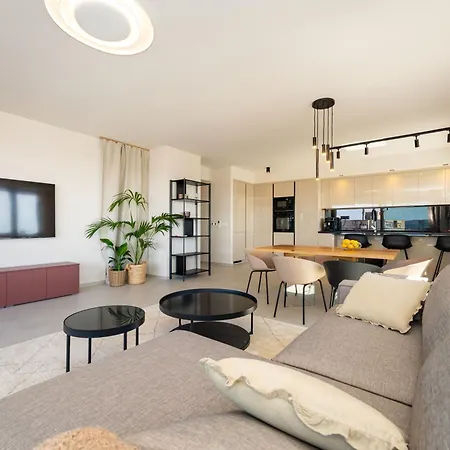 D-apartment - With Garage And Balcony *