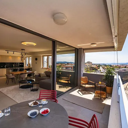 D-apartment - With Garage And Balcony Apartment Zadar
