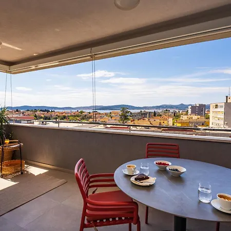 Apartment D-apartment - With Garage And Balcony Zadar
