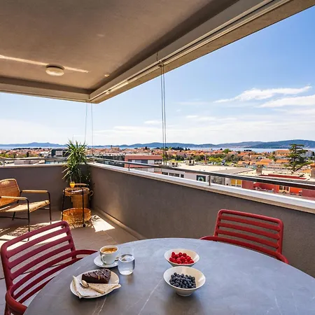 D-apartment - With Garage And Balcony Zadar
