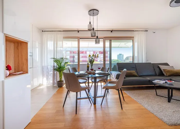 D-apartment - With Garage And Balcony * Задар