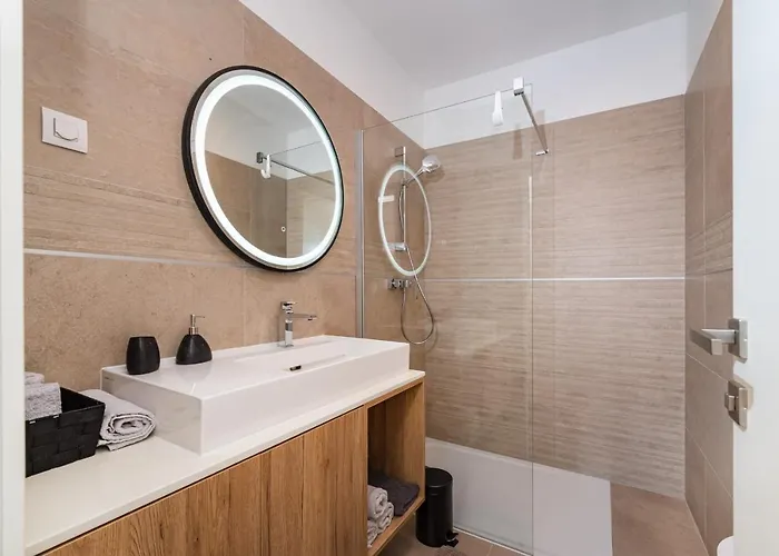 Апартаменты D-apartment - With Garage And Balcony *