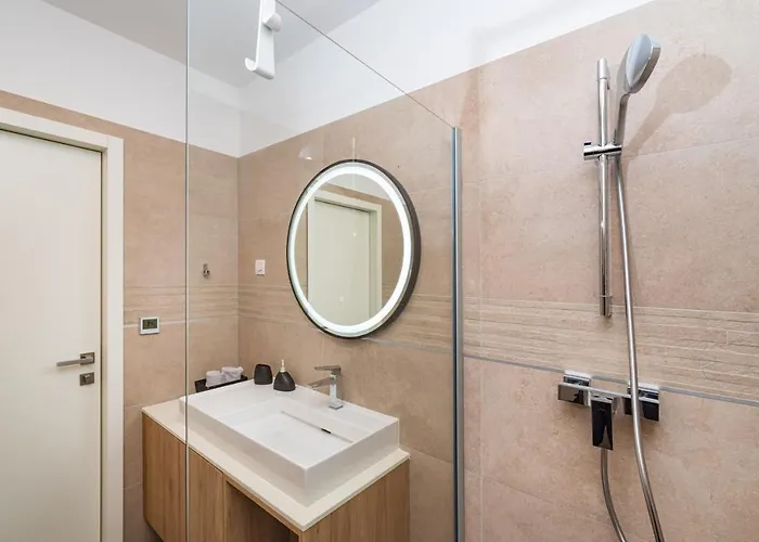 Apartman D-apartment - With Garage And Balcony