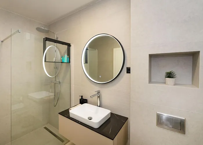 D-apartment - With Garage And Balcony Apartman *