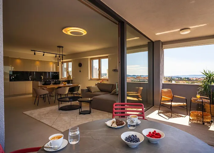 Apartman D-apartment - With Garage And Balcony Zadar