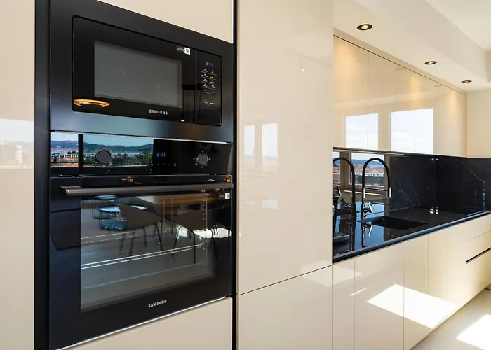 D-apartment - With Garage And Balcony